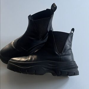 Black Chunky Lug Sole Chelsea Boots